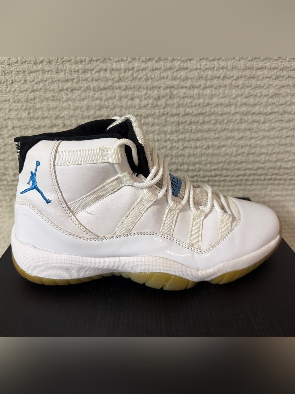 Nike Air Jordan 11 Retro Legend Blue GS White
University Blue Size 8.5Y - Picture 6 of 14